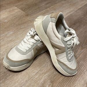 MIA Cream and Gray Size 6 Sneakers